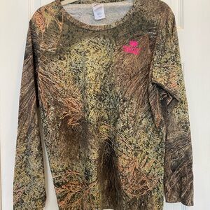 Mossy Oak Camouflage Long Sleeve with Pink Accent
